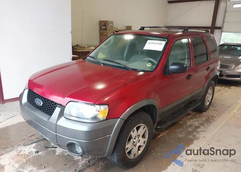 2005 Ford Escape Xlt from USA, damaged, VIN 1FMCU03185KA76093